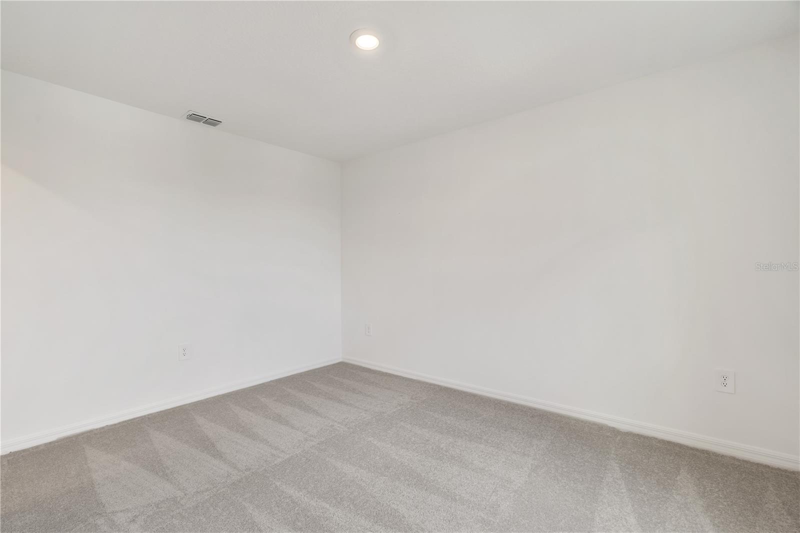 Image 16 of 31 For 5682 Nispero Way