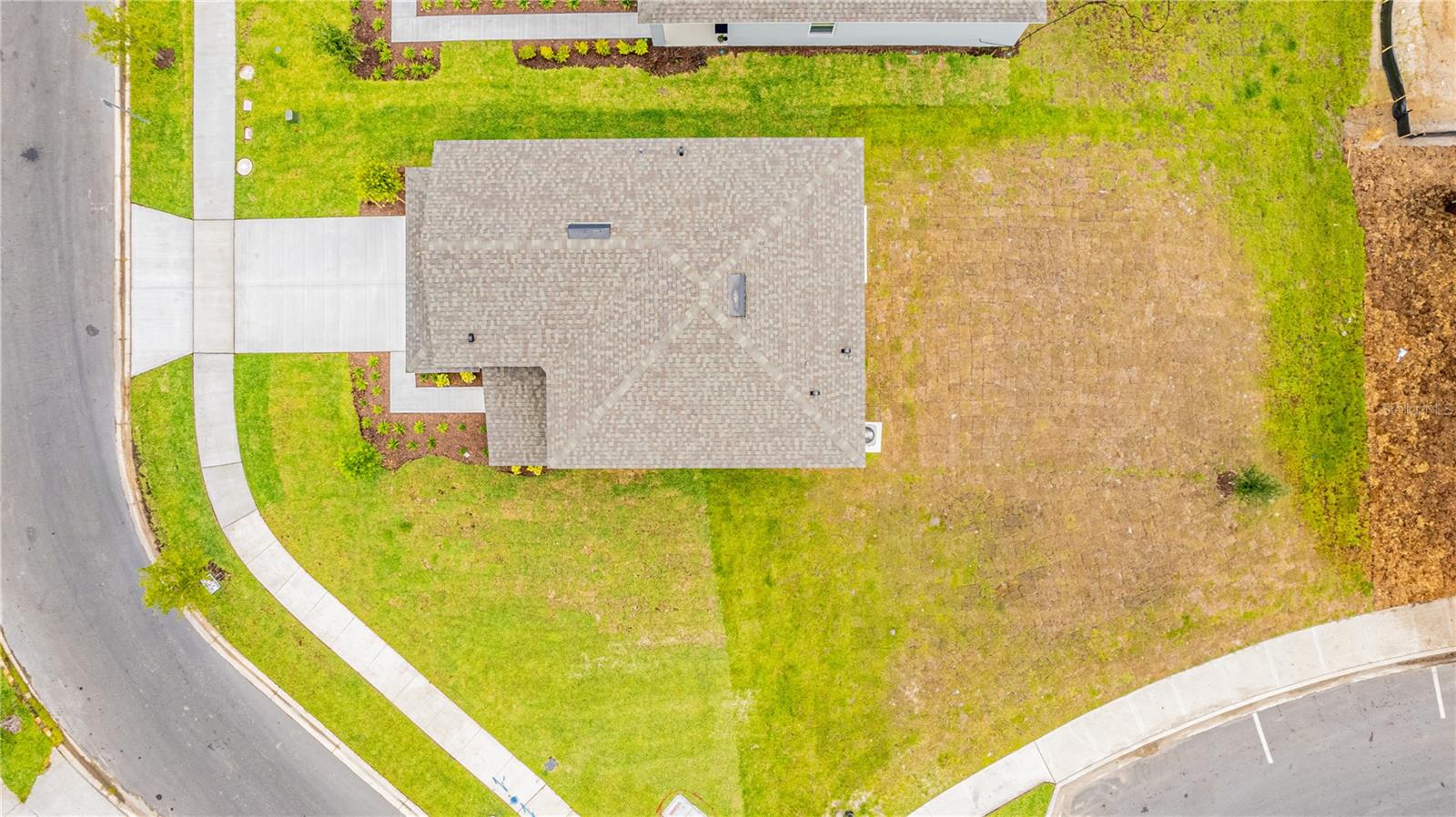 Image 23 of 31 For 5682 Nispero Way