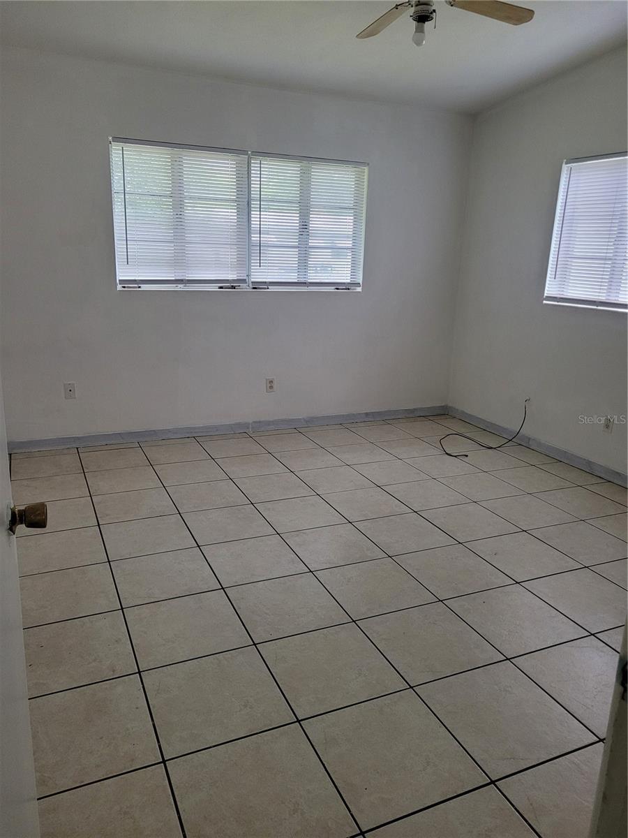 Image 8 of 8 For 936 Pinedale Avenue