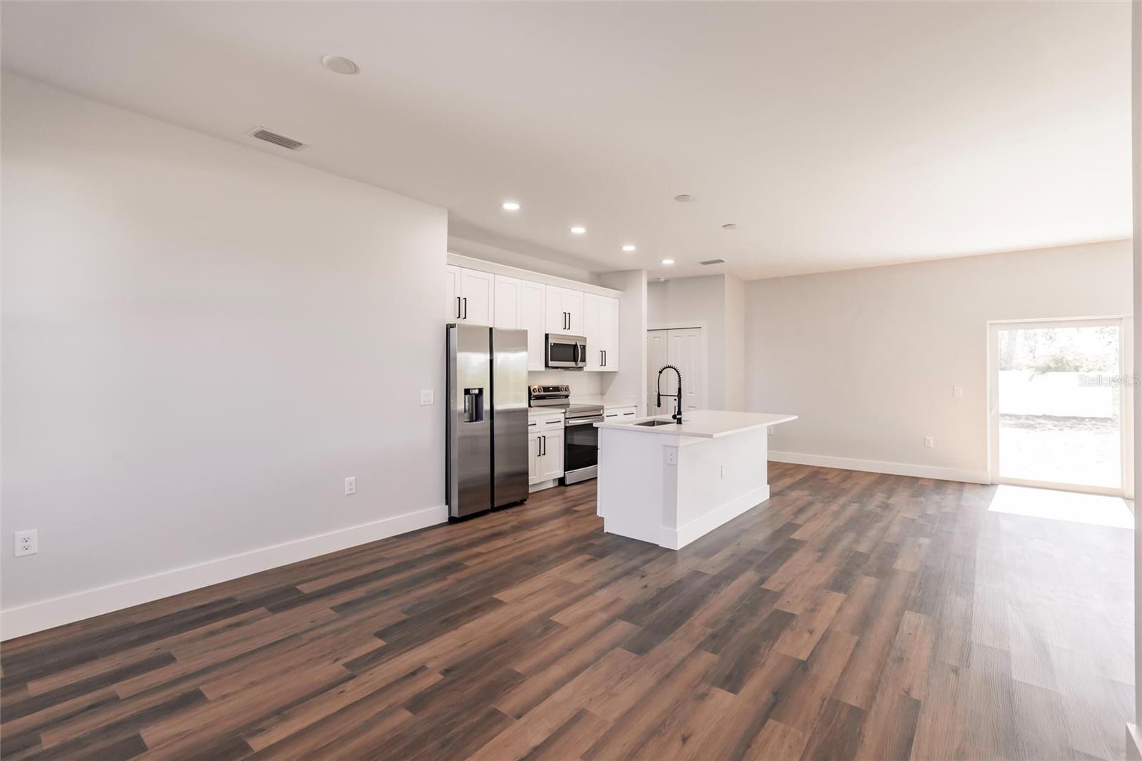 Image 10 of 51 For 13089 Xavier Avenue