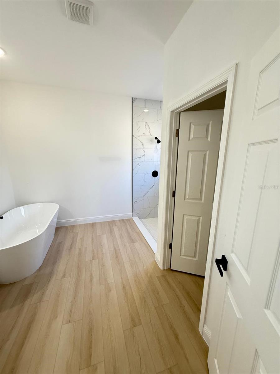 Image 12 of 24 For 14145 47th Avenue