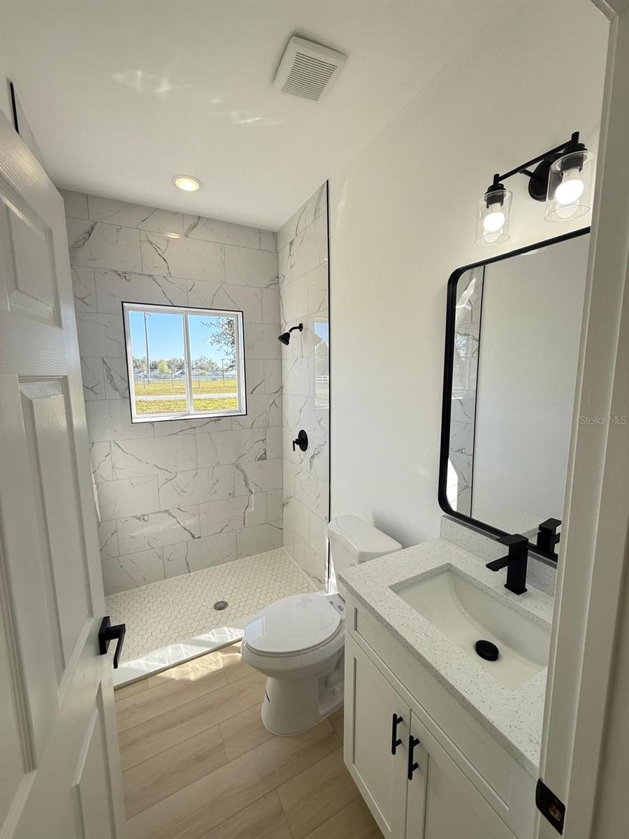 Image 19 of 24 For 14145 47th Avenue