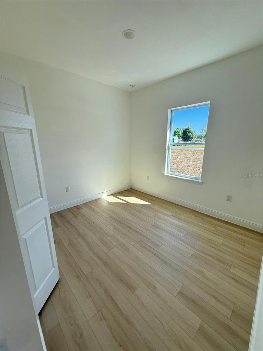 Image 20 of 24 For 14145 47th Avenue