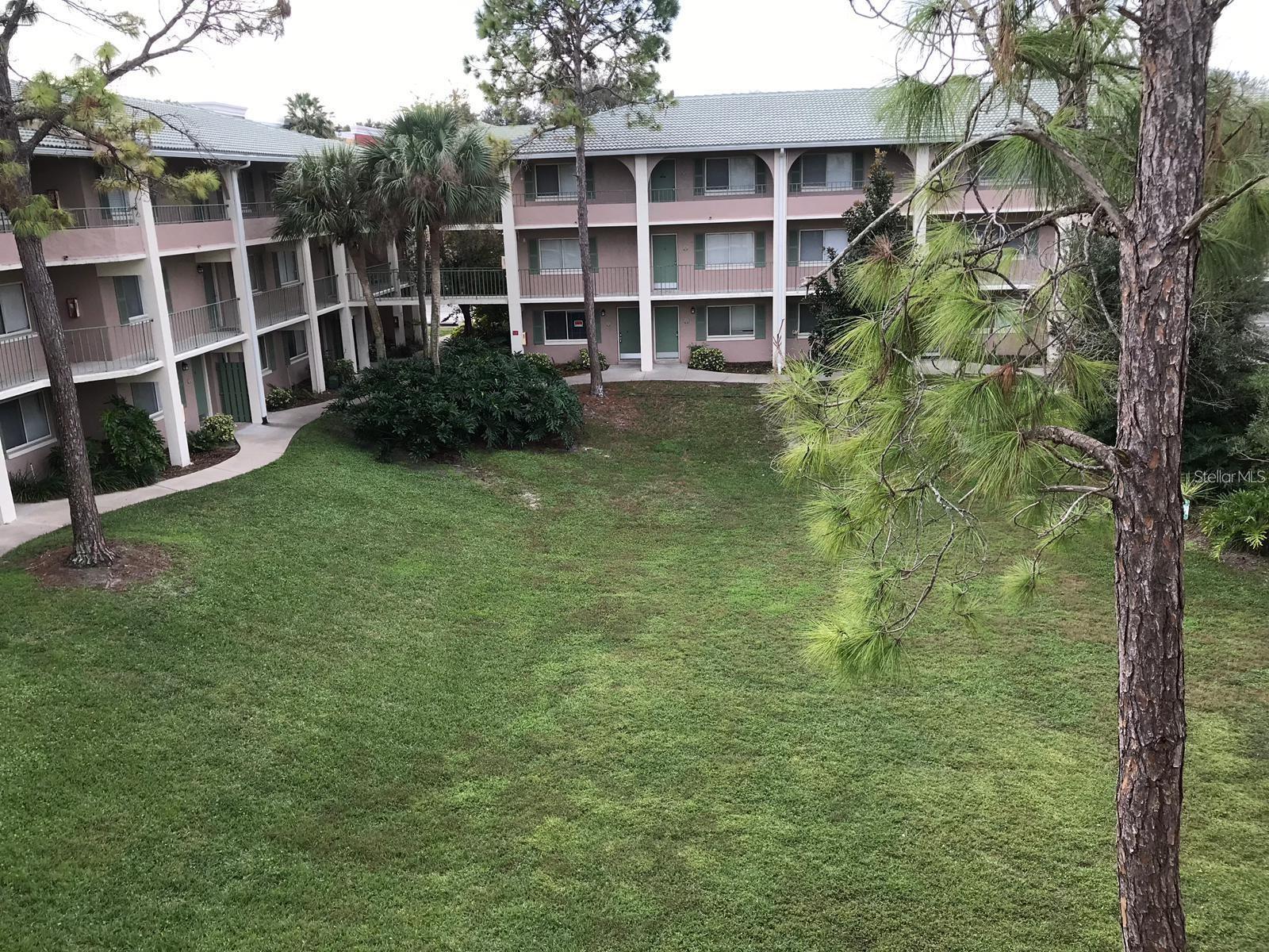 Image 4 of 17 For 133 Oyster Bay Circle 330