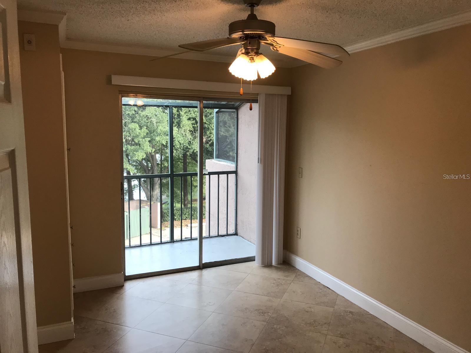 Image 8 of 17 For 133 Oyster Bay Circle 330