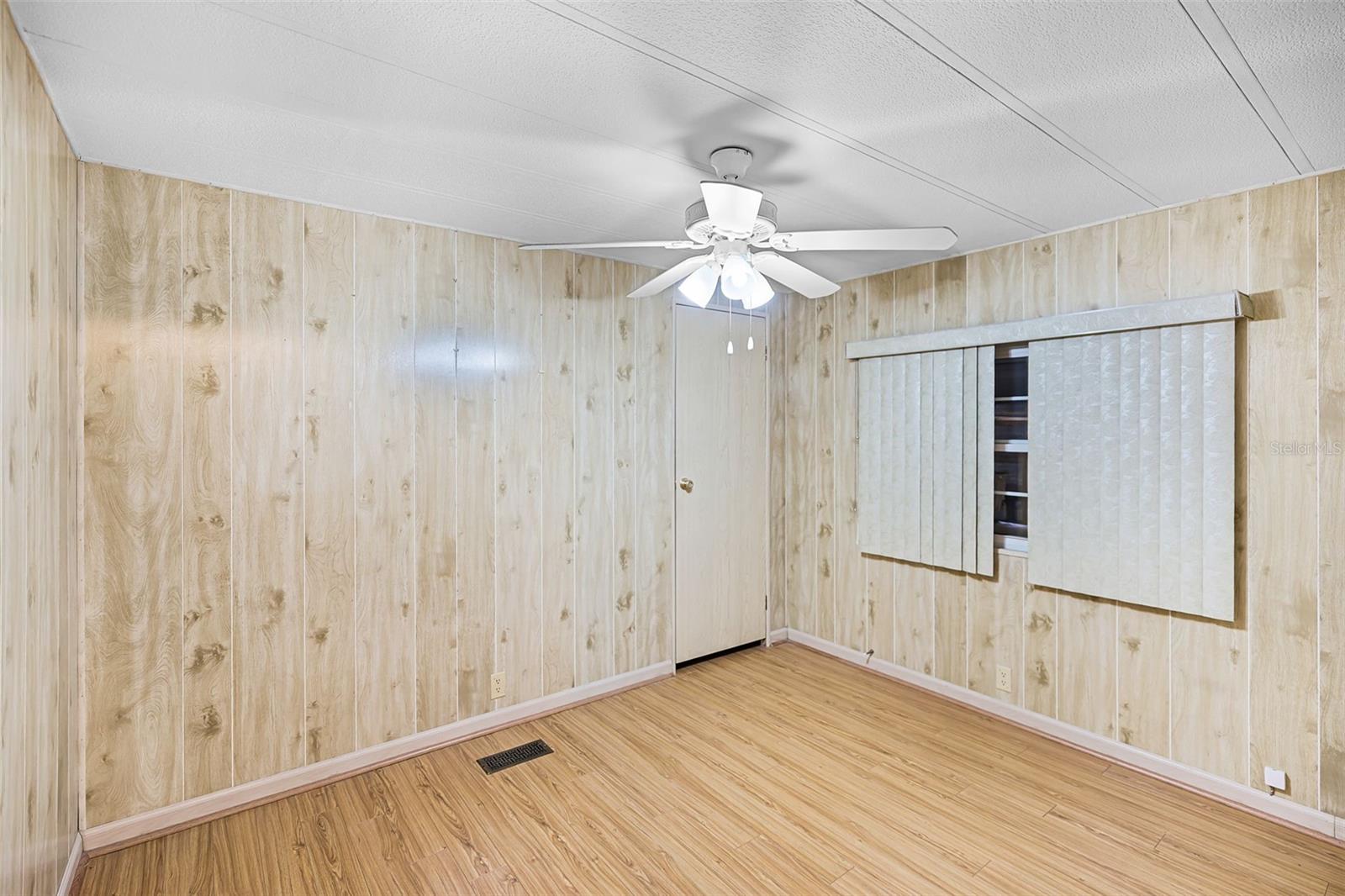 Image 24 of 42 For 4420 Limewood Street