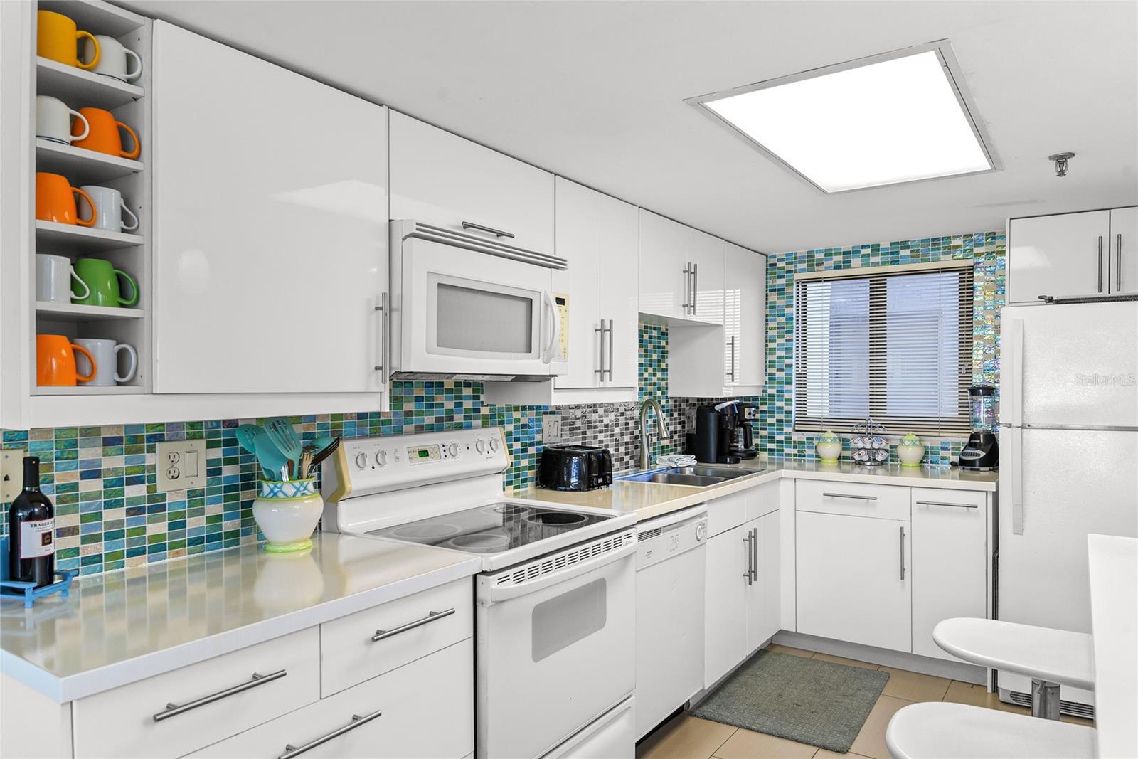 Image 17 of 40 For 5301 Atlantic Avenue 51