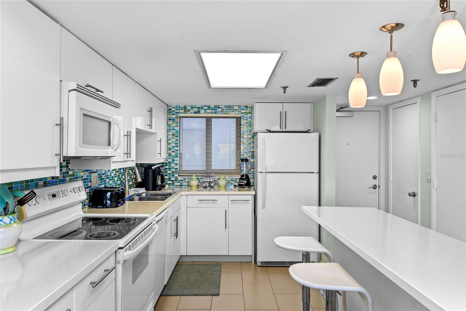 Image 21 of 40 For 5301 Atlantic Avenue 51