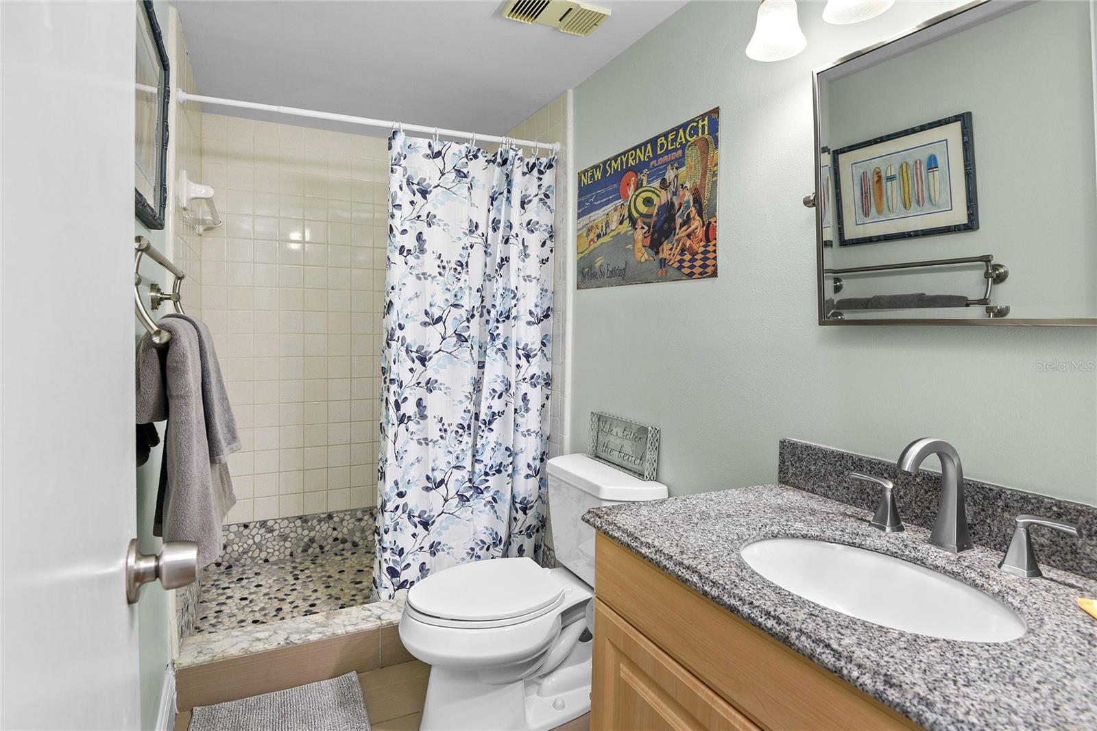Image 29 of 40 For 5301 Atlantic Avenue 51