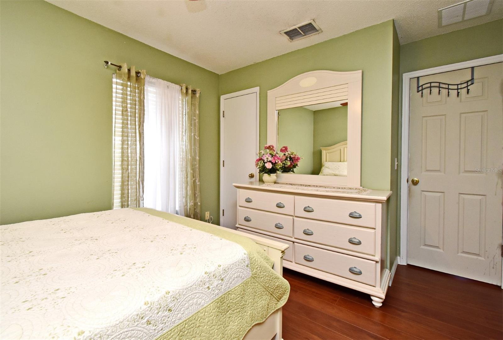 Image 31 of 43 For 7407 Country Run Parkway