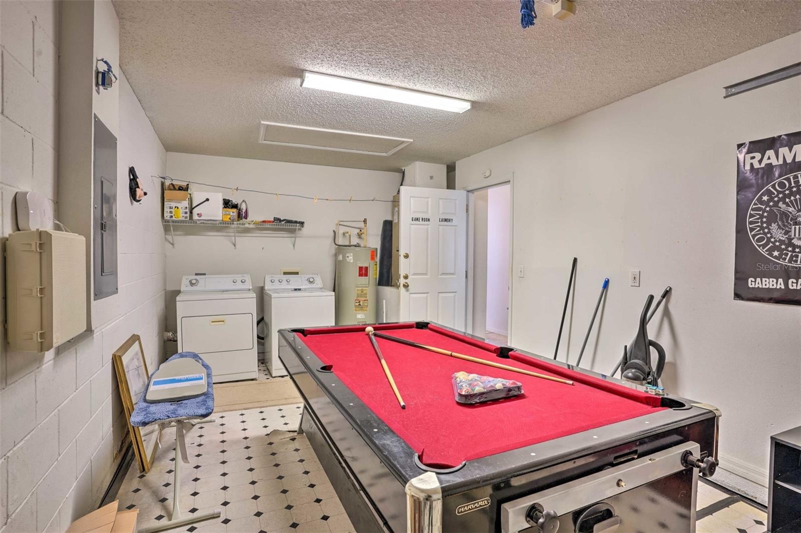 Image 13 of 14 For 2660 Hemingway Avenue