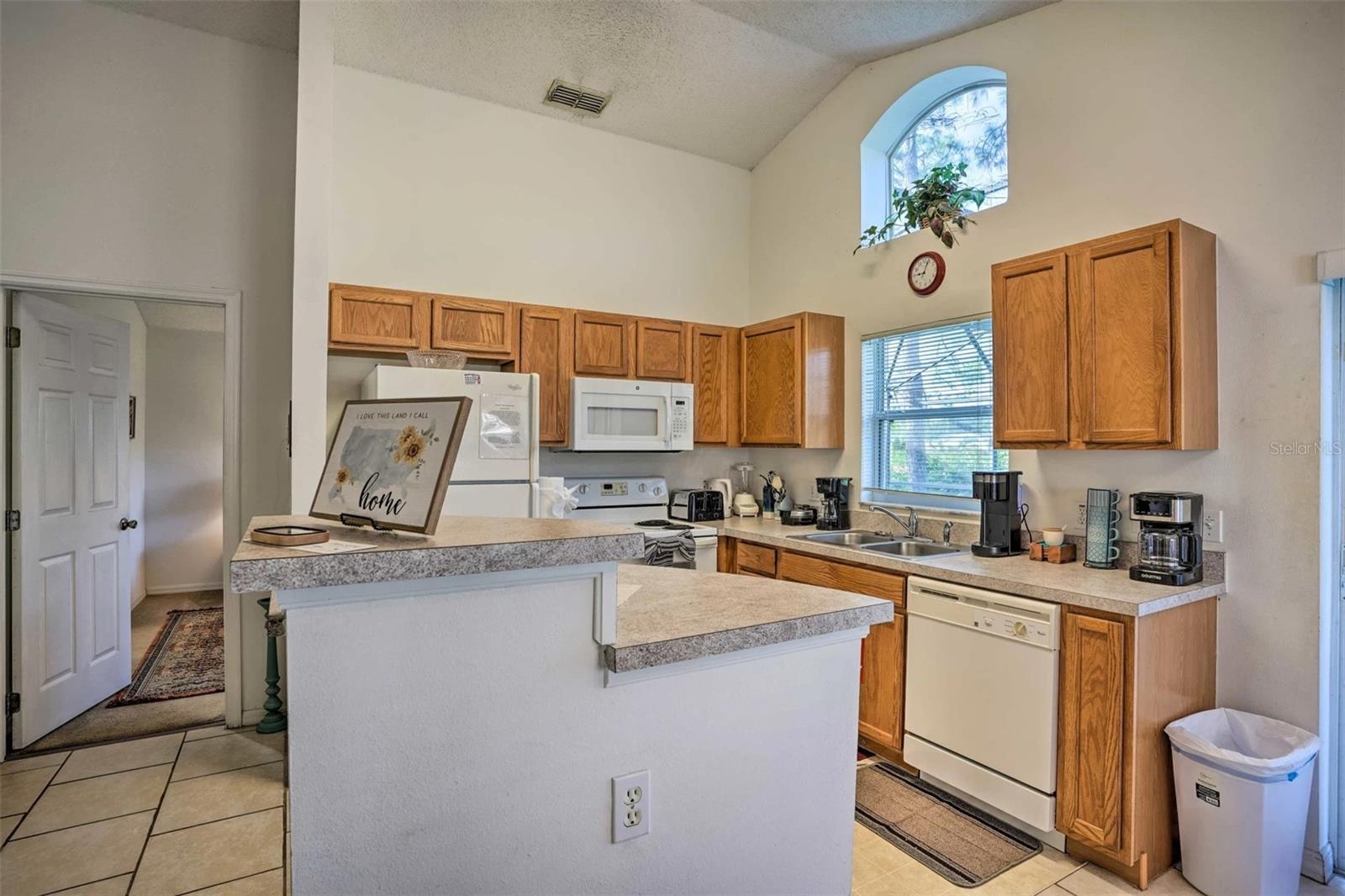 Image 6 of 14 For 2660 Hemingway Avenue