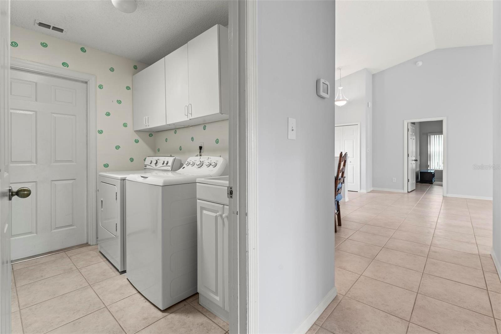 Image 14 of 16 For 25316 Crestwater Drive
