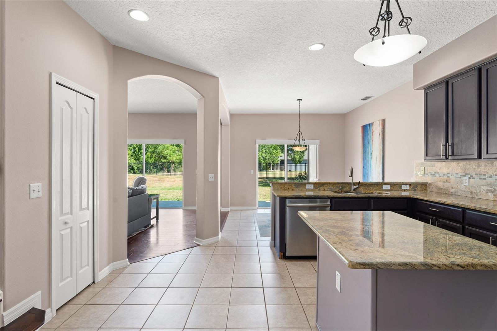 Image 19 of 40 For 2644 Slagrove Court