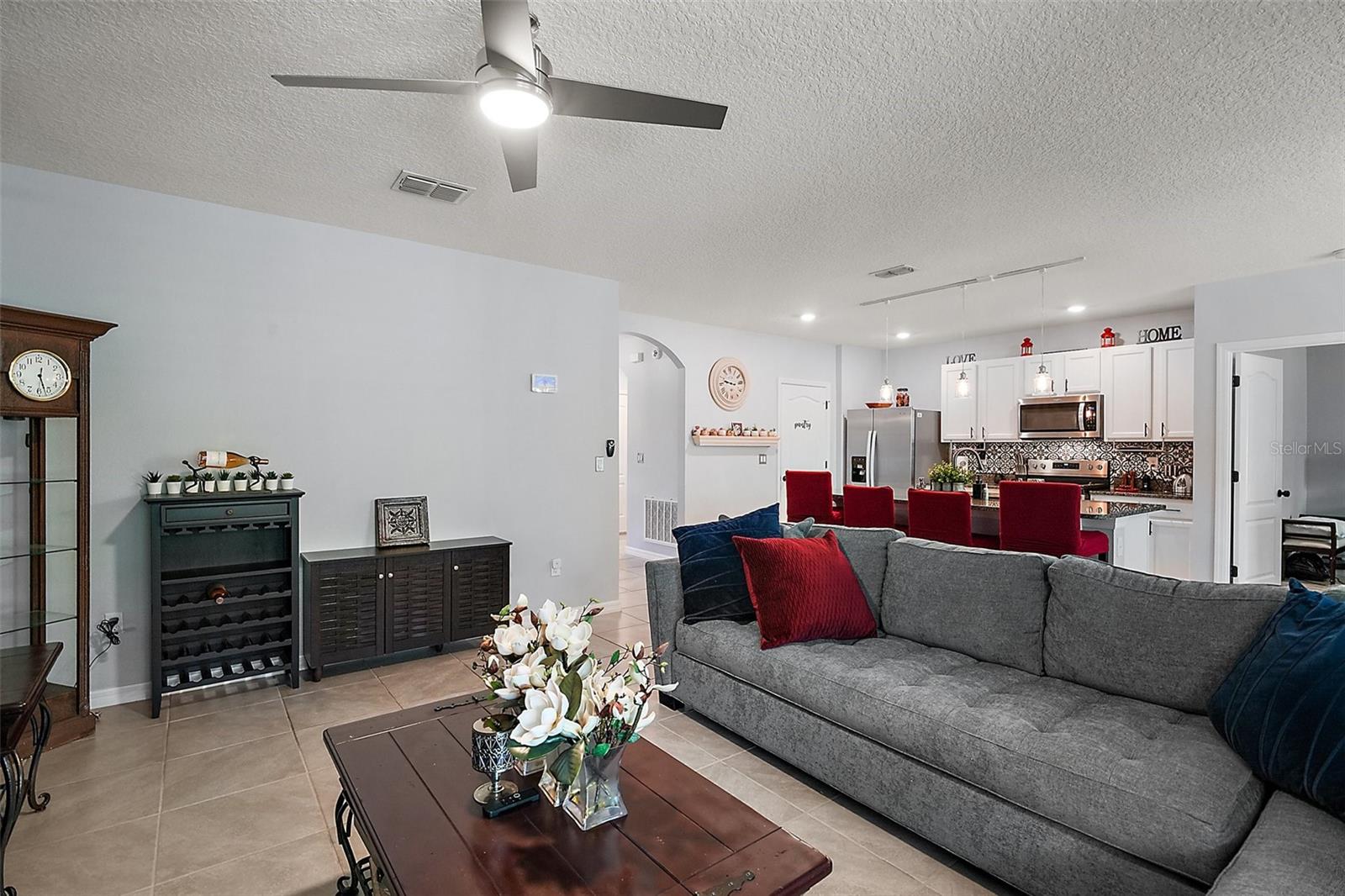 Image 10 of 27 For 6768 Coral Berry Dr