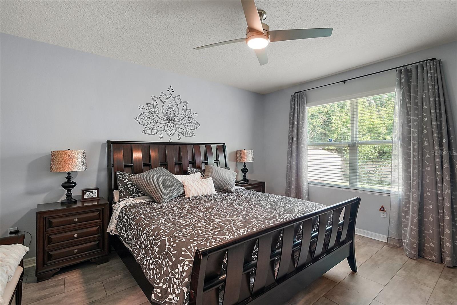 Image 13 of 27 For 6768 Coral Berry Dr