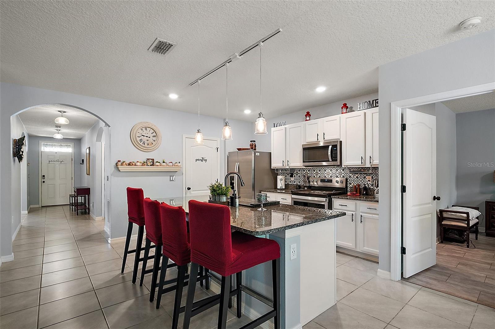 Image 7 of 27 For 6768 Coral Berry Dr