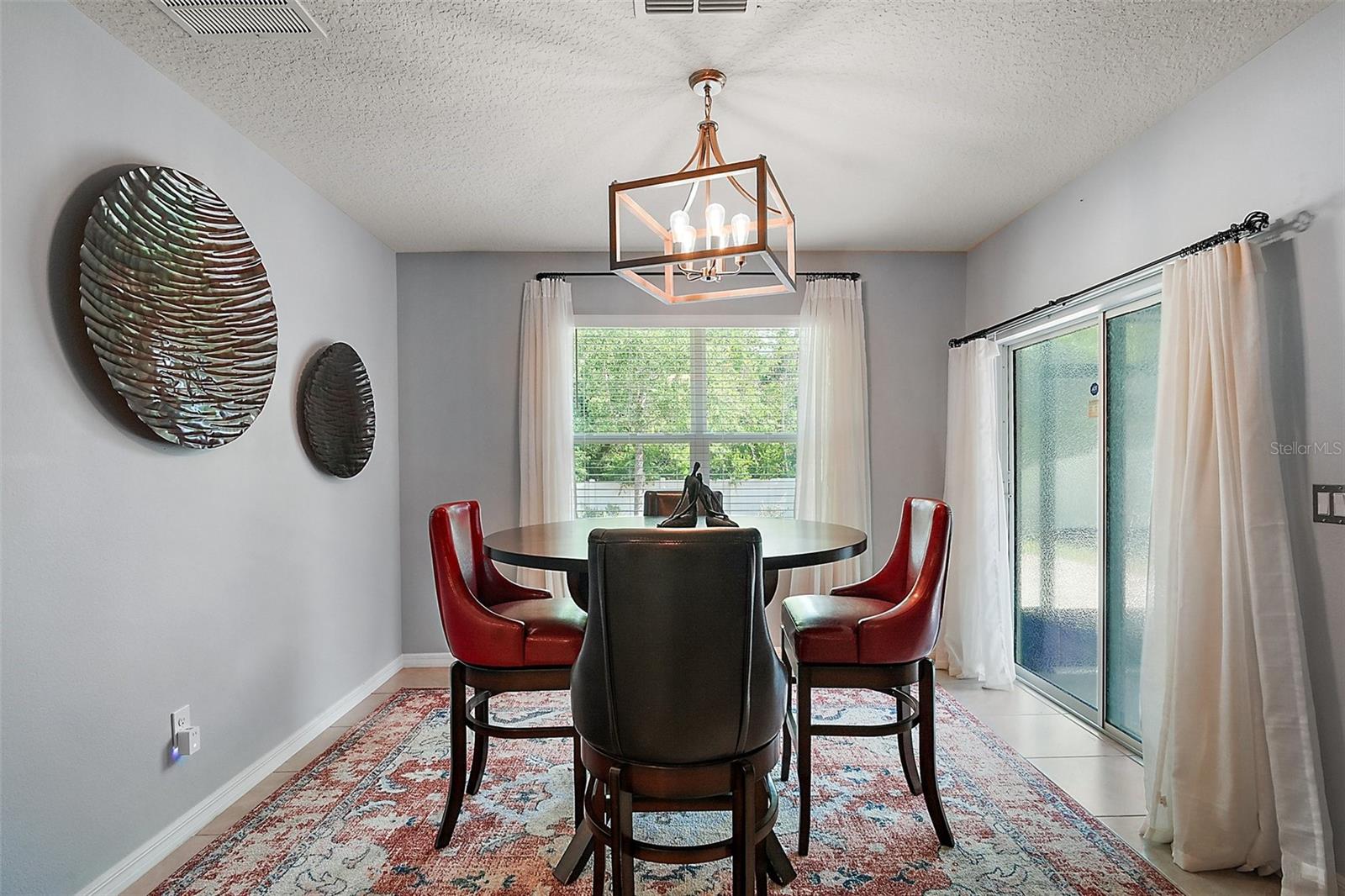 Image 8 of 27 For 6768 Coral Berry Dr