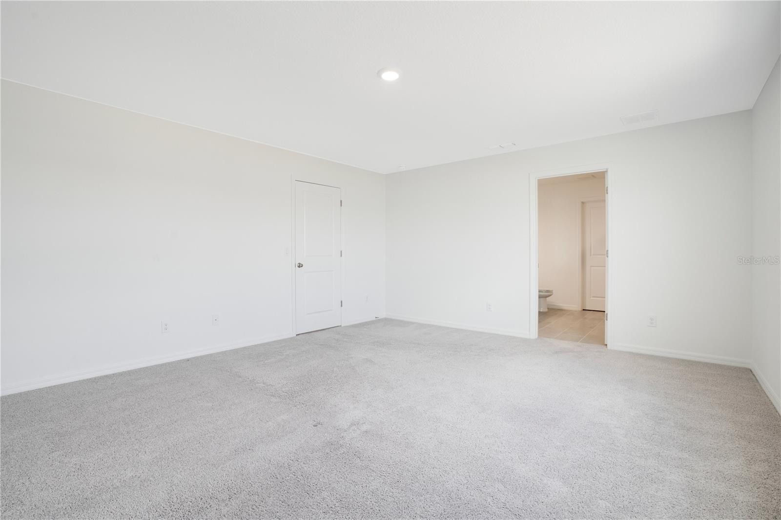 Image 18 of 37 For 2170 Derwent Drive