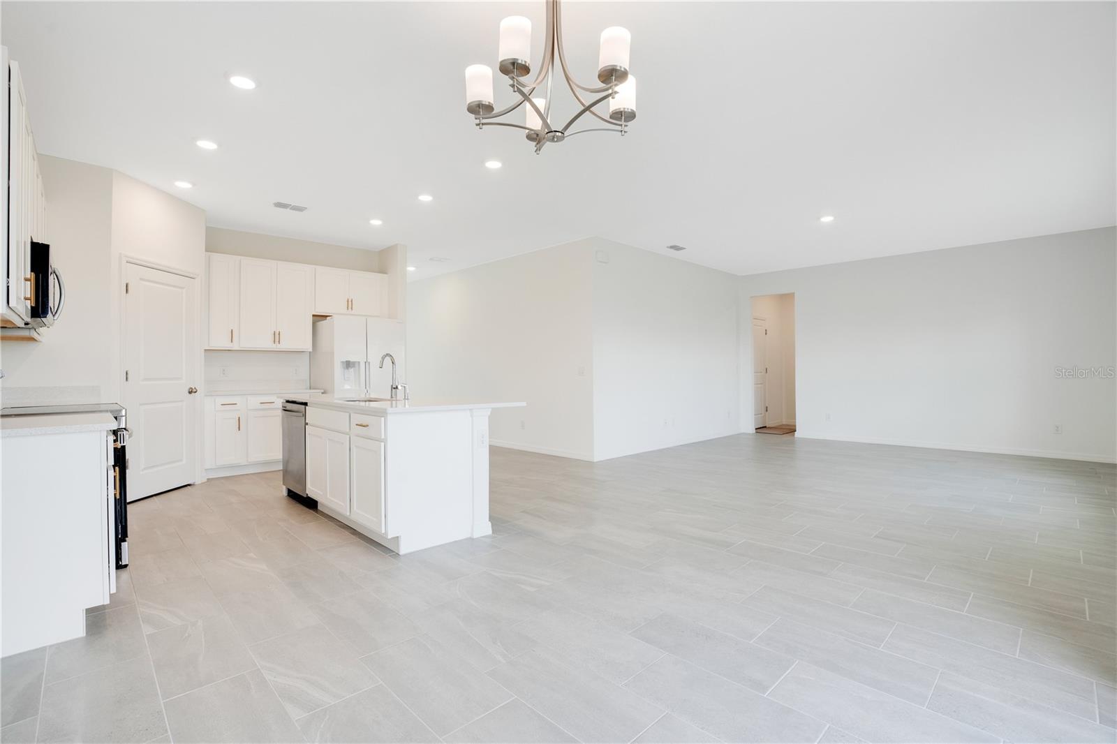 Image 5 of 37 For 2170 Derwent Drive