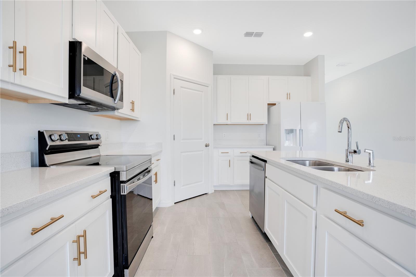Image 6 of 37 For 2170 Derwent Drive