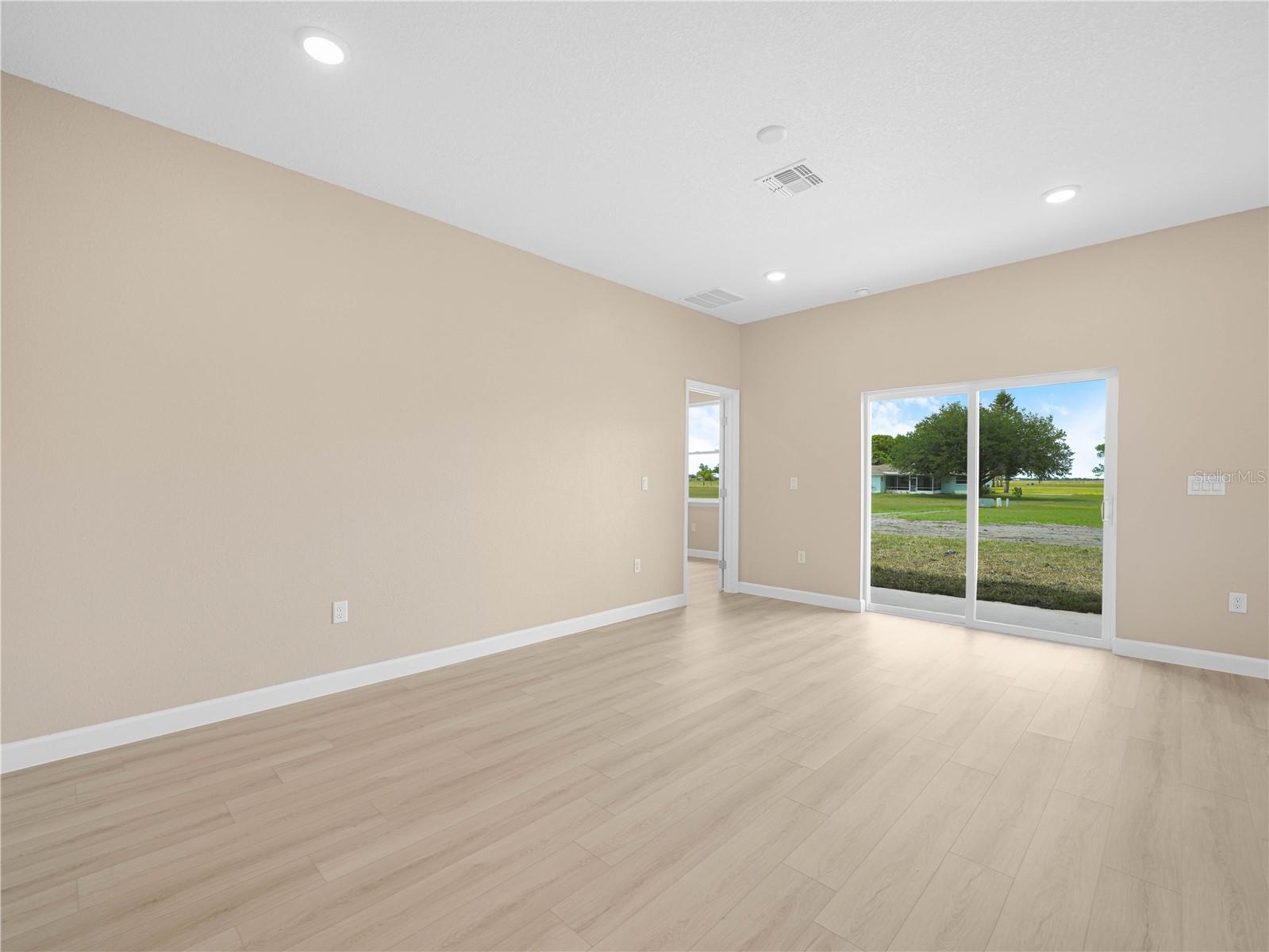 Image 3 of 34 For 7833 Granada Road