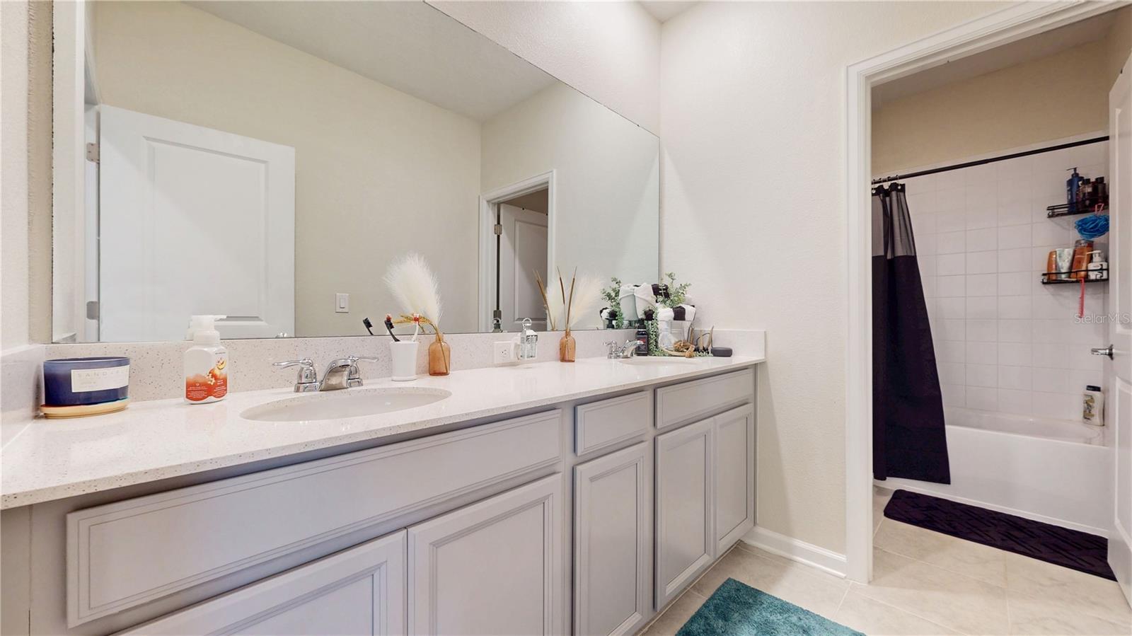 Image 20 of 25 For 4191 Holstein Street