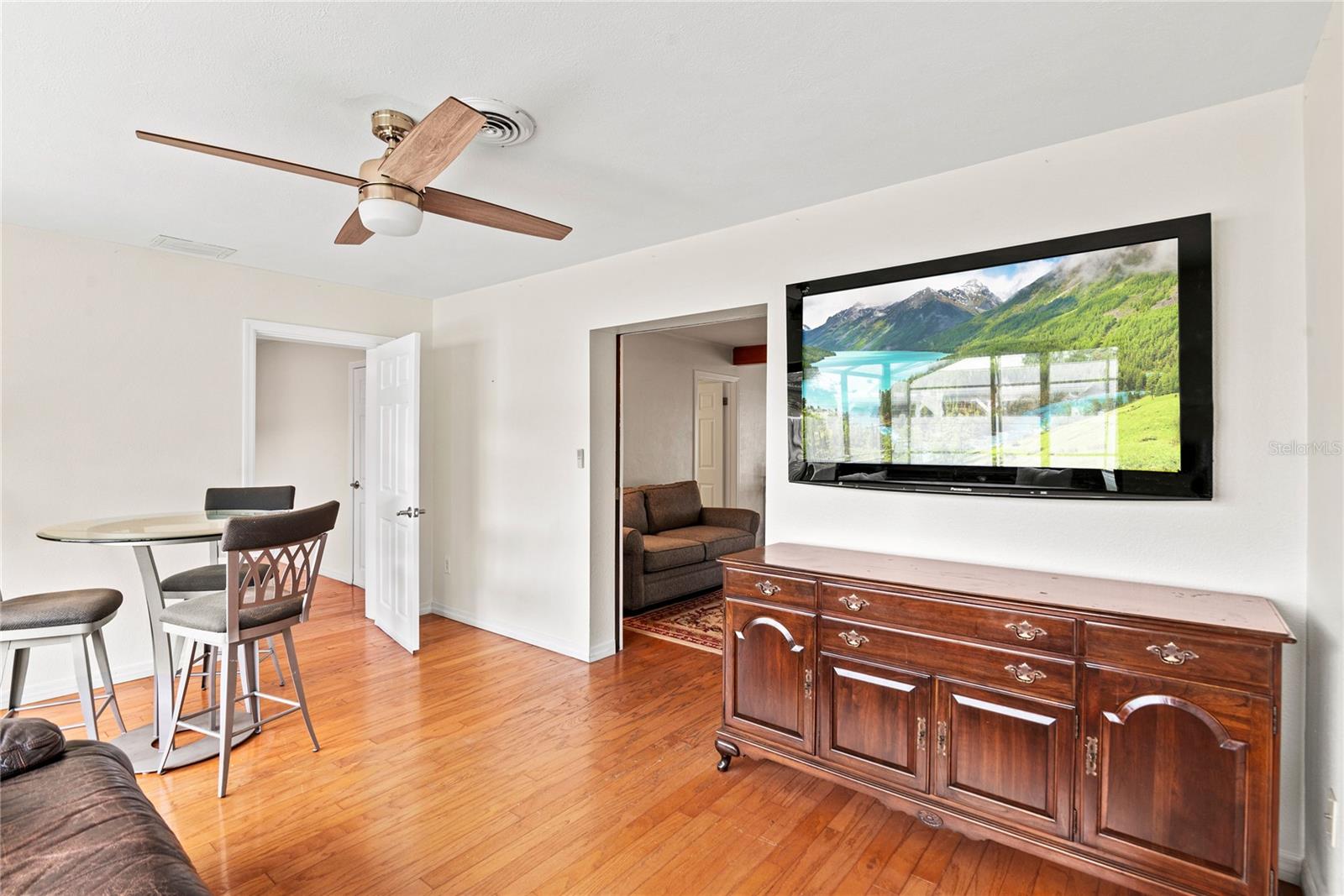 Image 12 of 41 For 4021 Hargill Drive