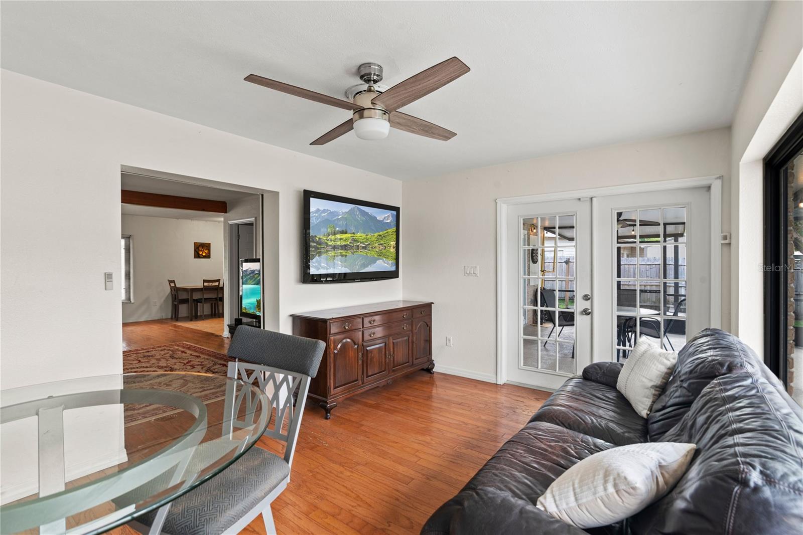 Image 14 of 41 For 4021 Hargill Drive
