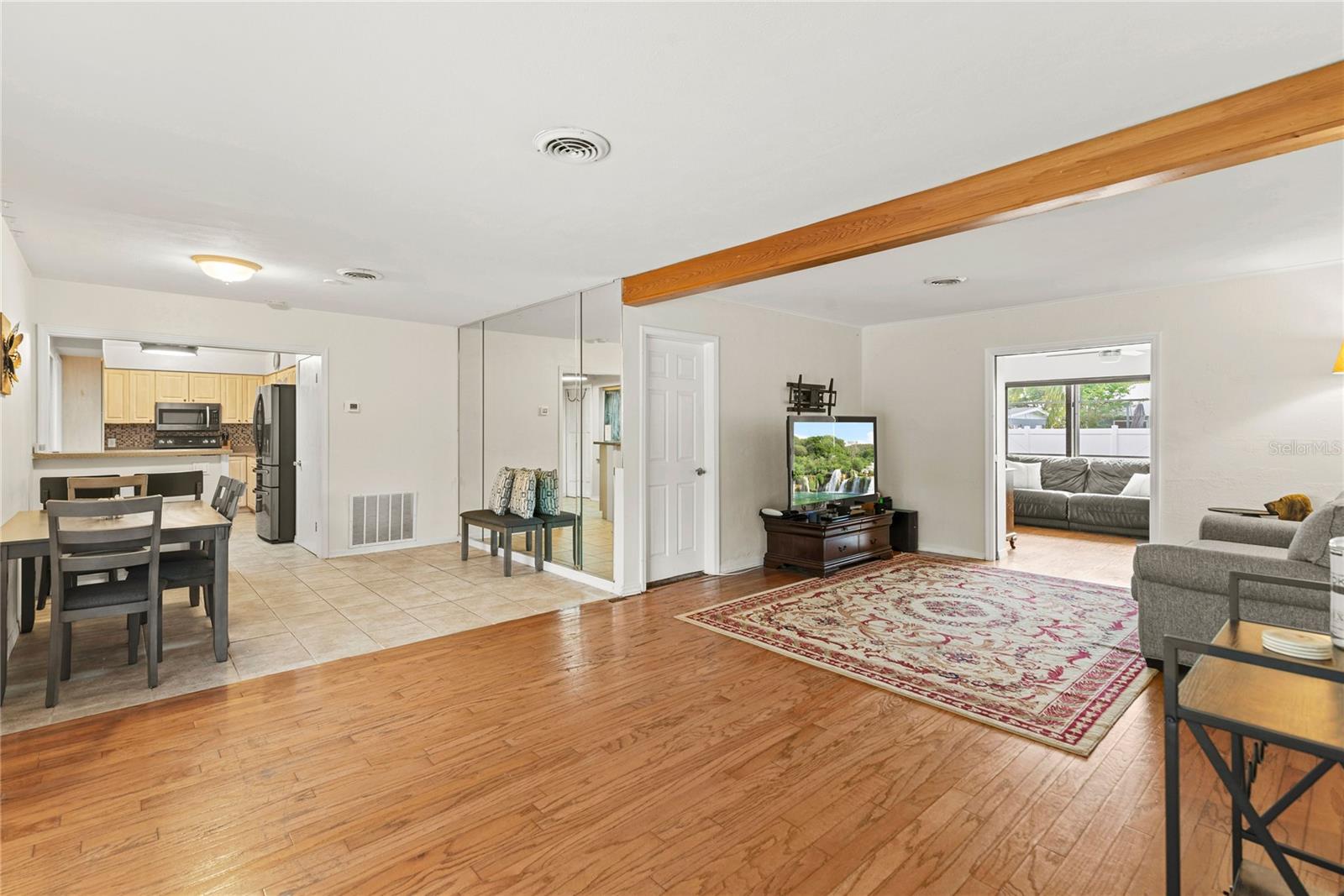 Image 5 of 41 For 4021 Hargill Drive