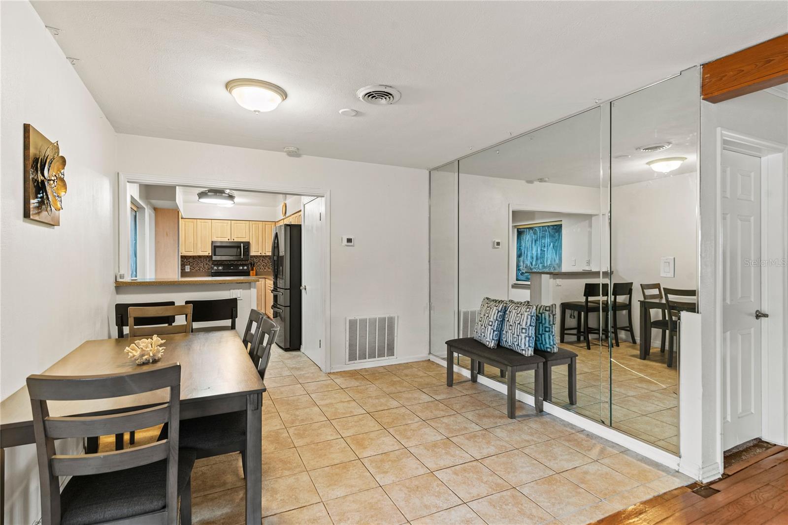 Image 6 of 41 For 4021 Hargill Drive