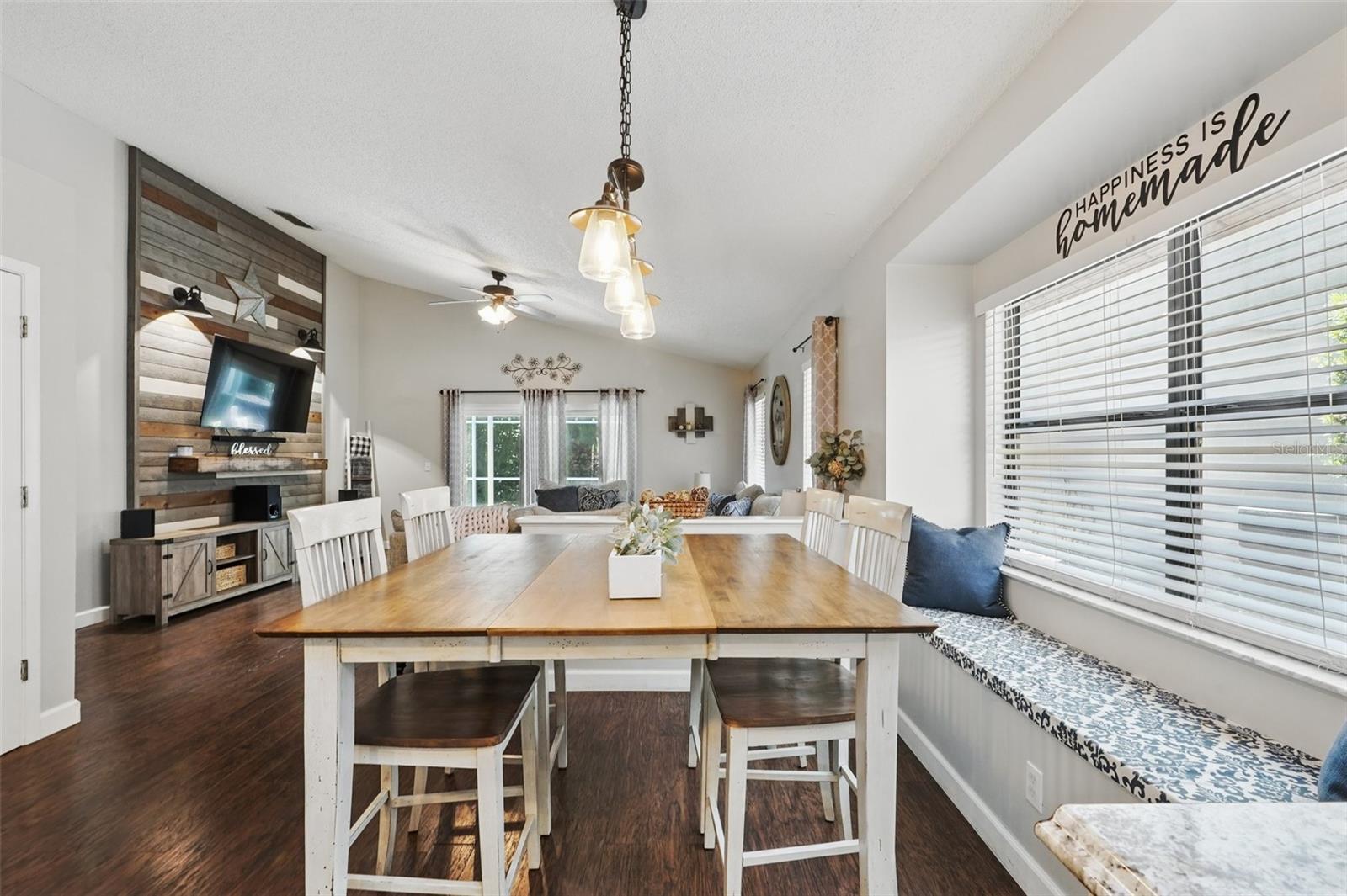 Image 15 of 36 For 2611 Burwood Avenue