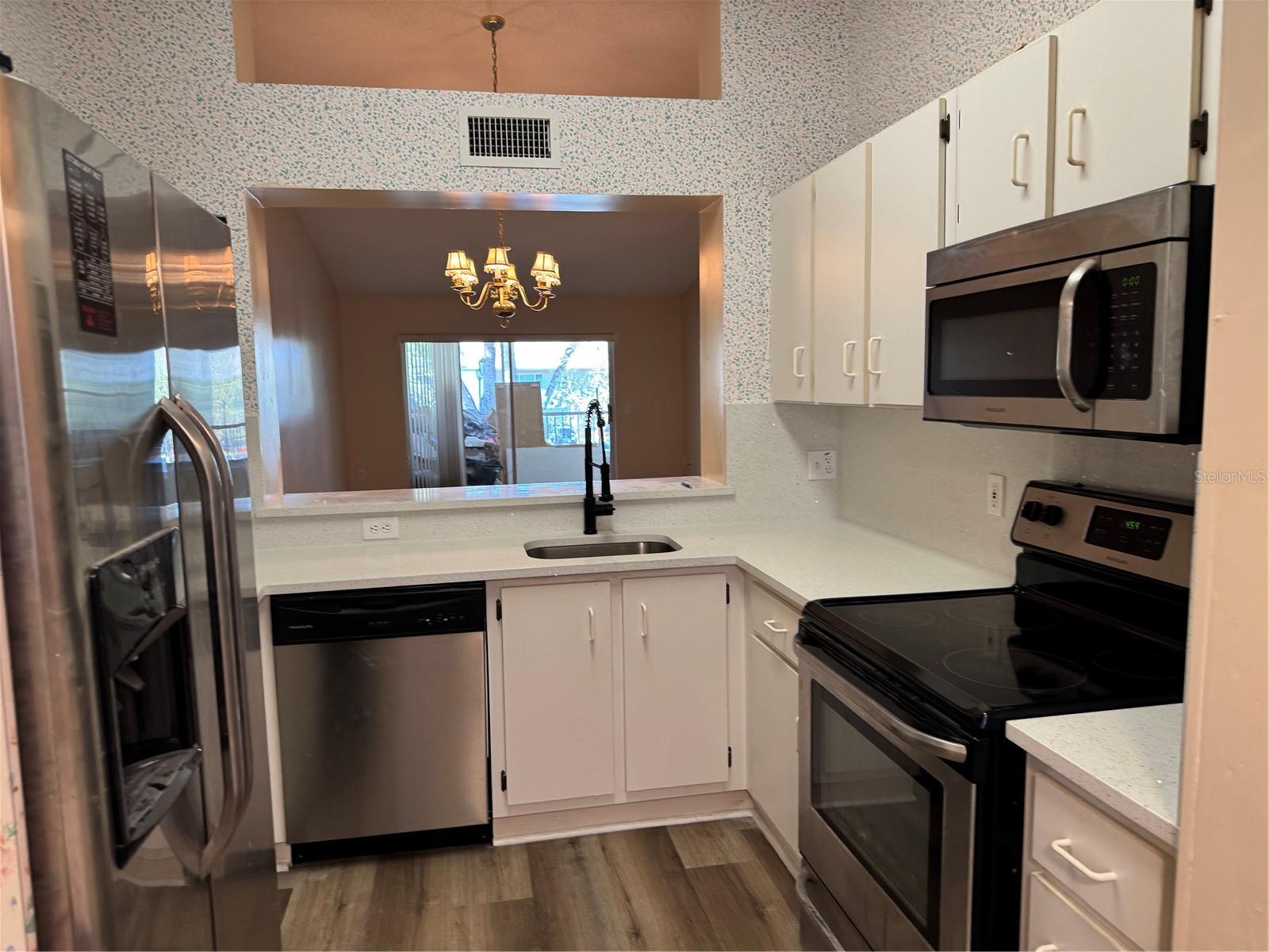 Image 14 of 41 For 7557 Trent Drive 213