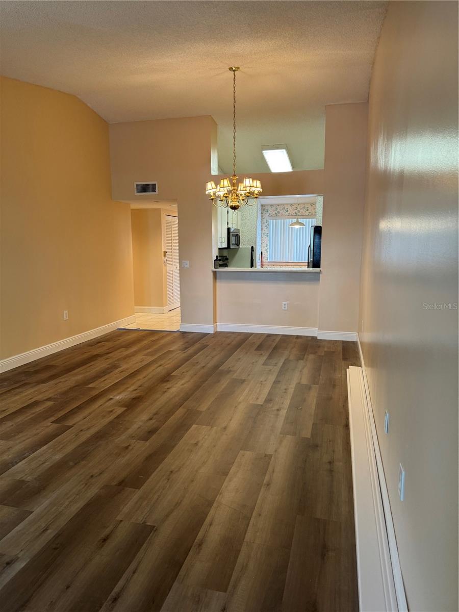 Image 27 of 41 For 7557 Trent Drive 213