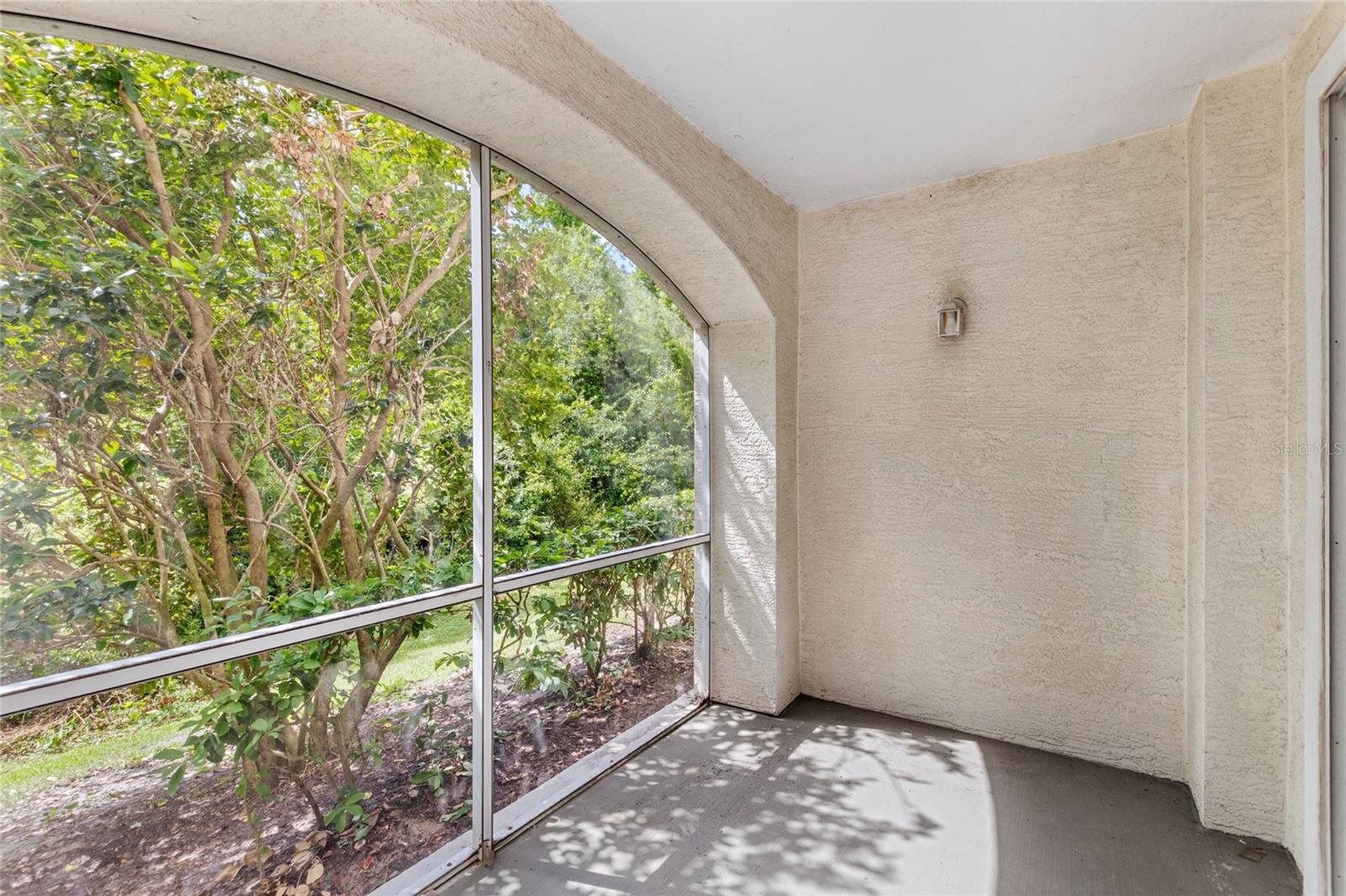 Image 22 of 29 For 12843 Madison Pointe Circle 106