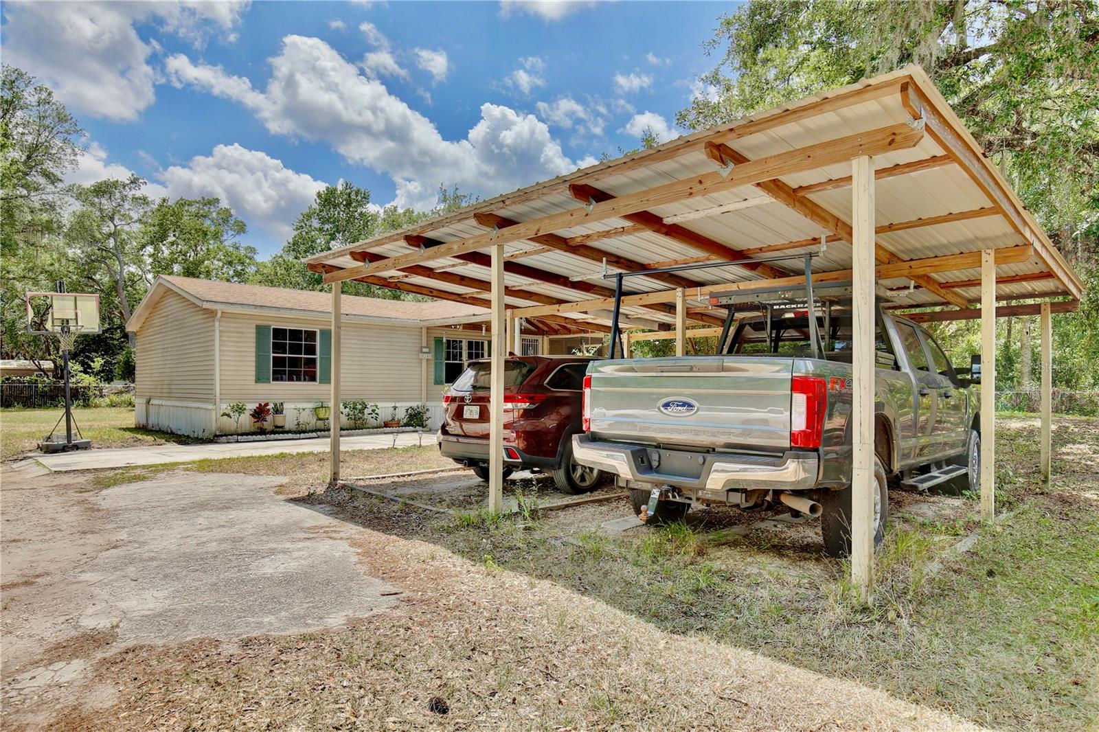 Image 3 of 51 For 18240 Lynbrook Road