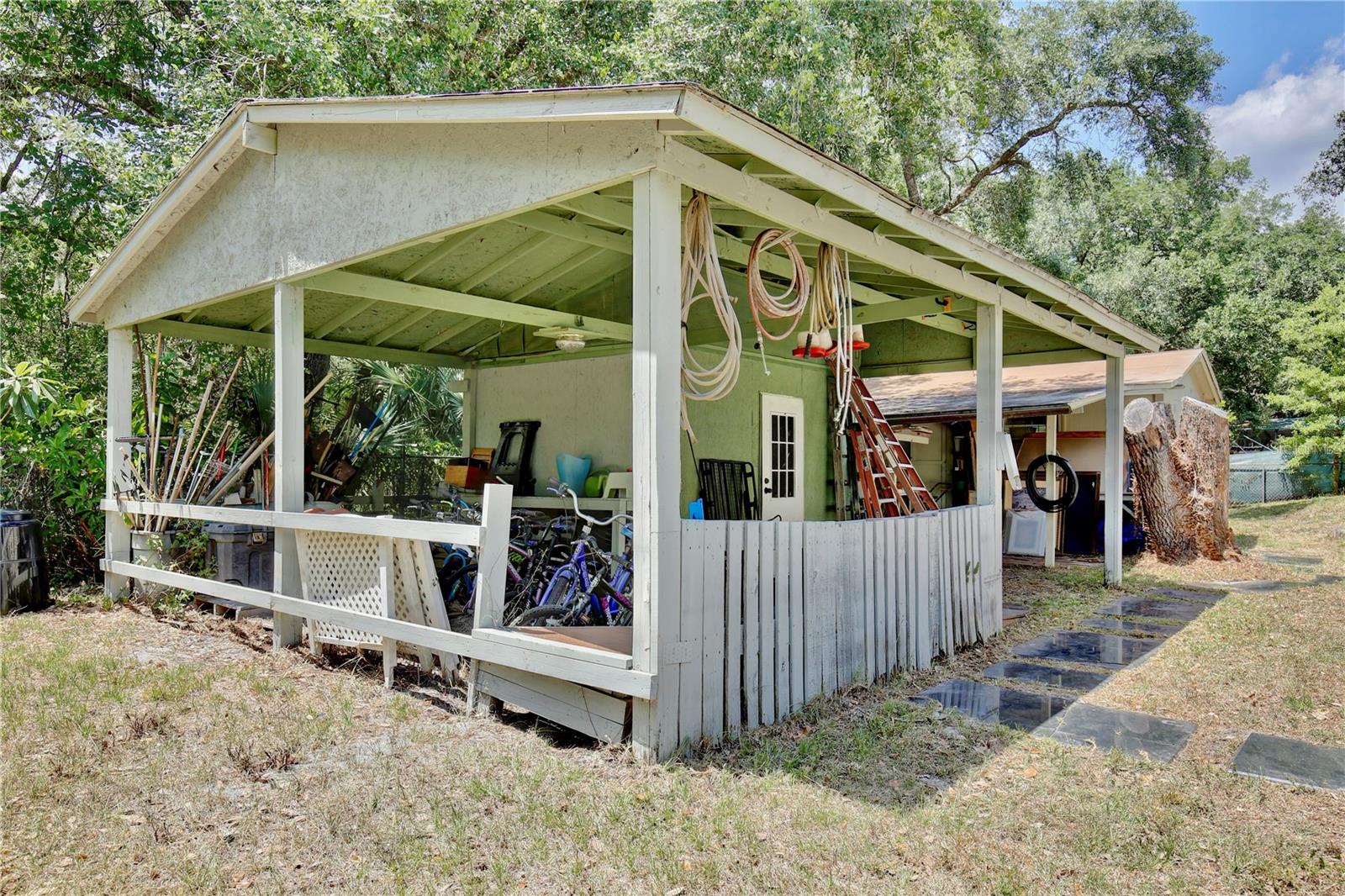Image 34 of 51 For 18240 Lynbrook Road