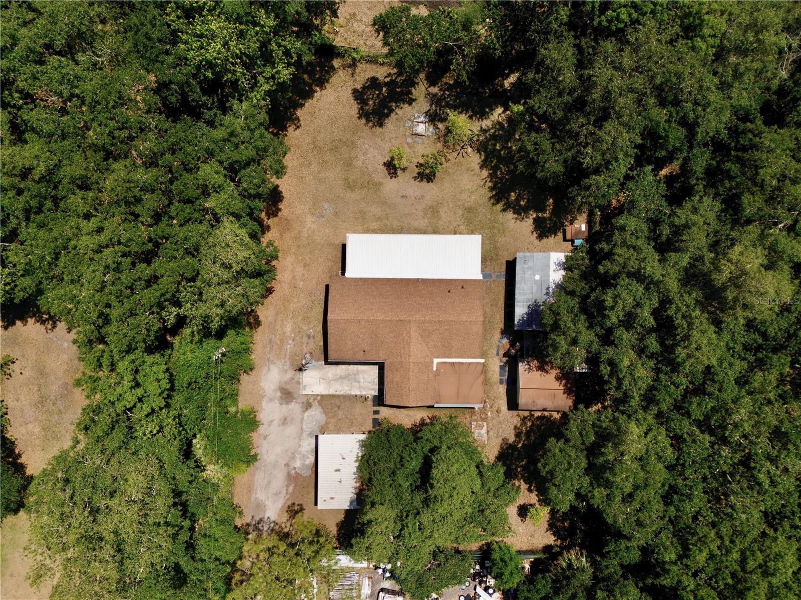 Image 40 of 51 For 18240 Lynbrook Road