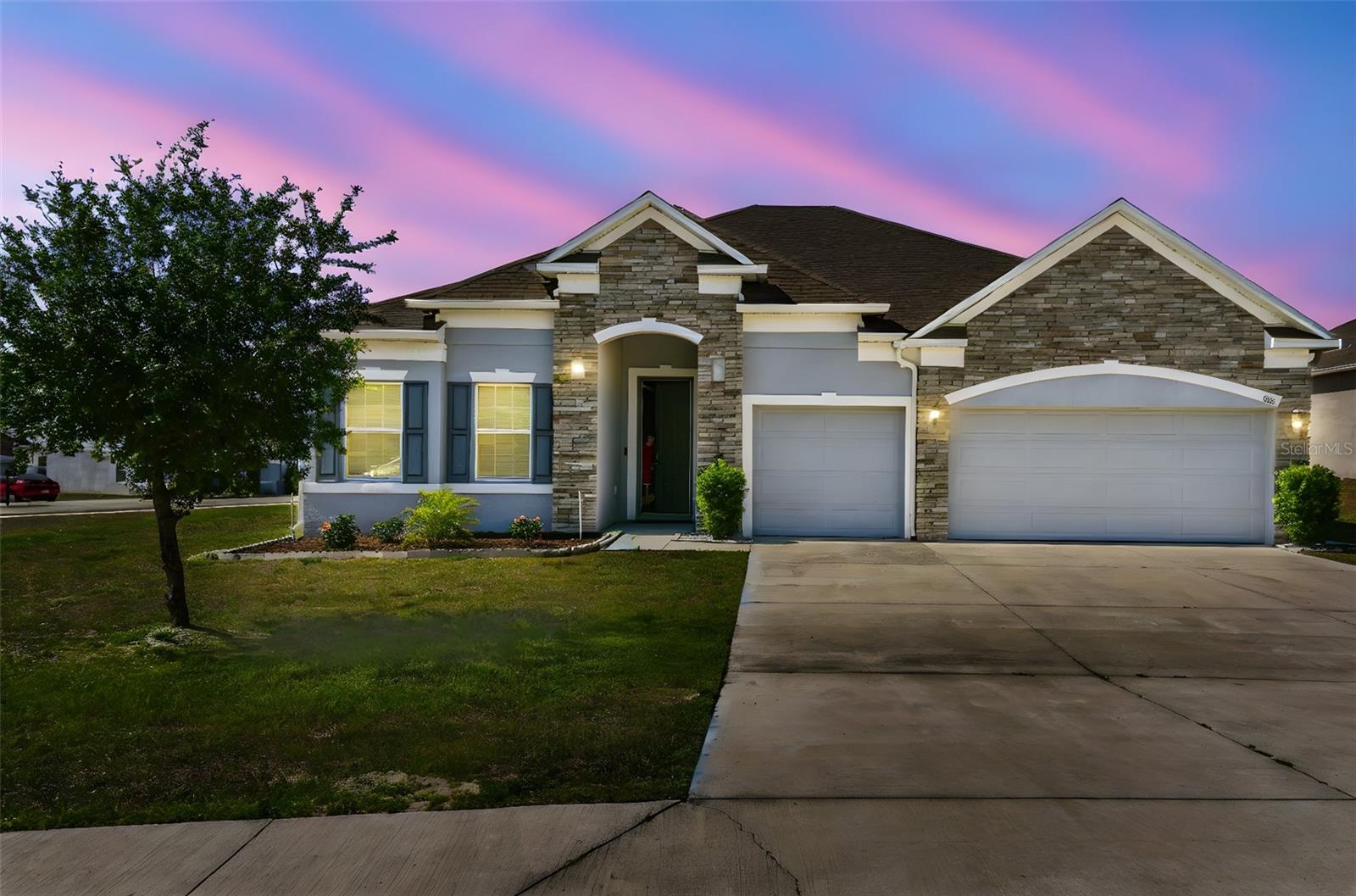 Details for 1816 Forest Glen Drive, FRUITLAND PARK, FL 34731