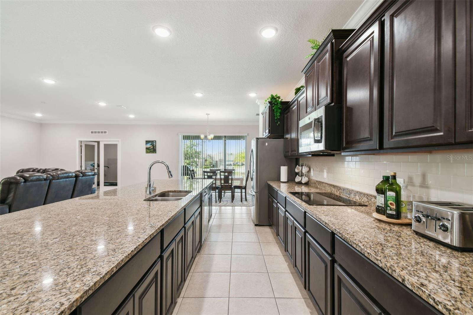 Image 20 of 82 For 1816 Forest Glen Drive