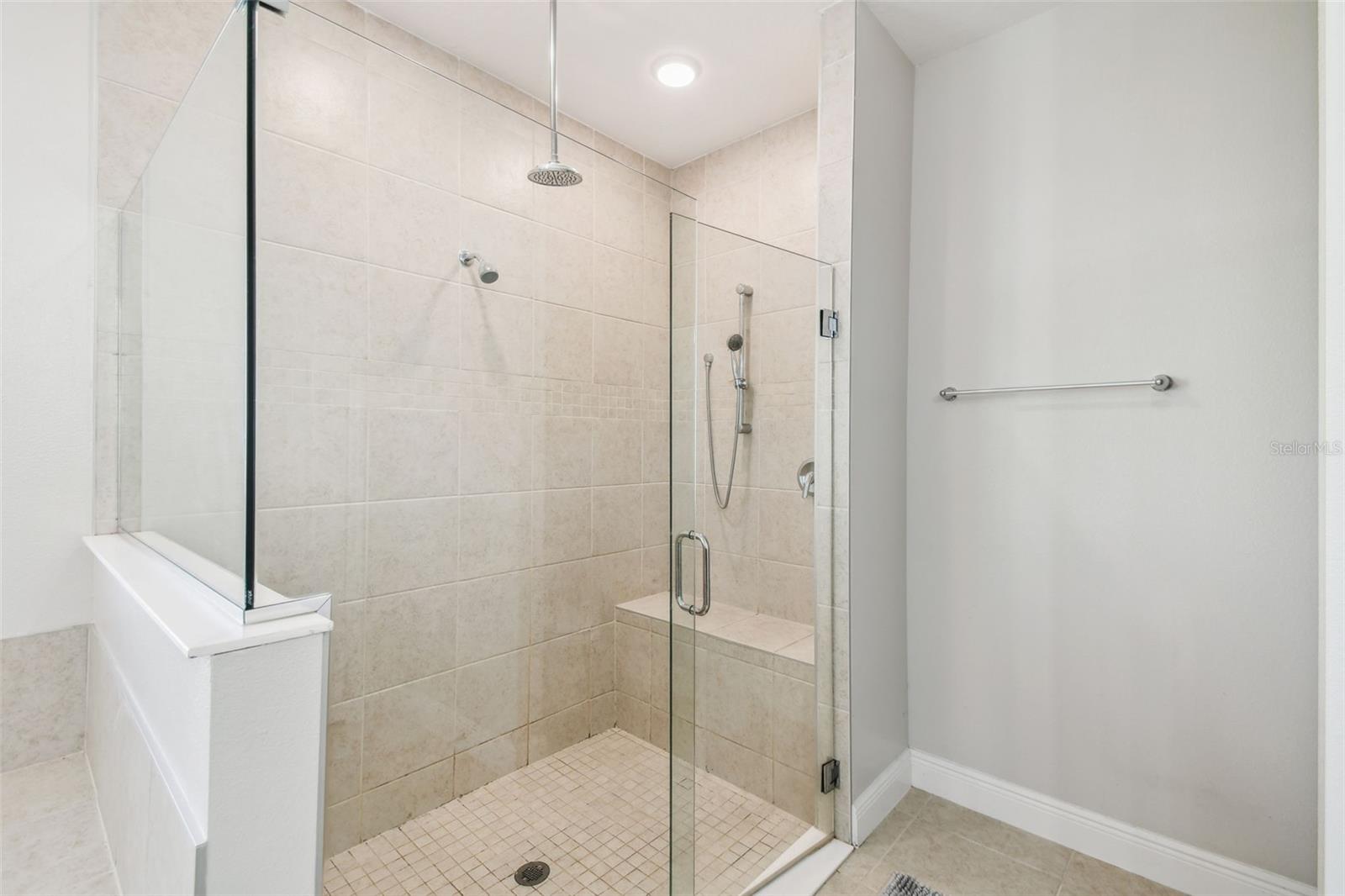 Image 43 of 82 For 1816 Forest Glen Drive