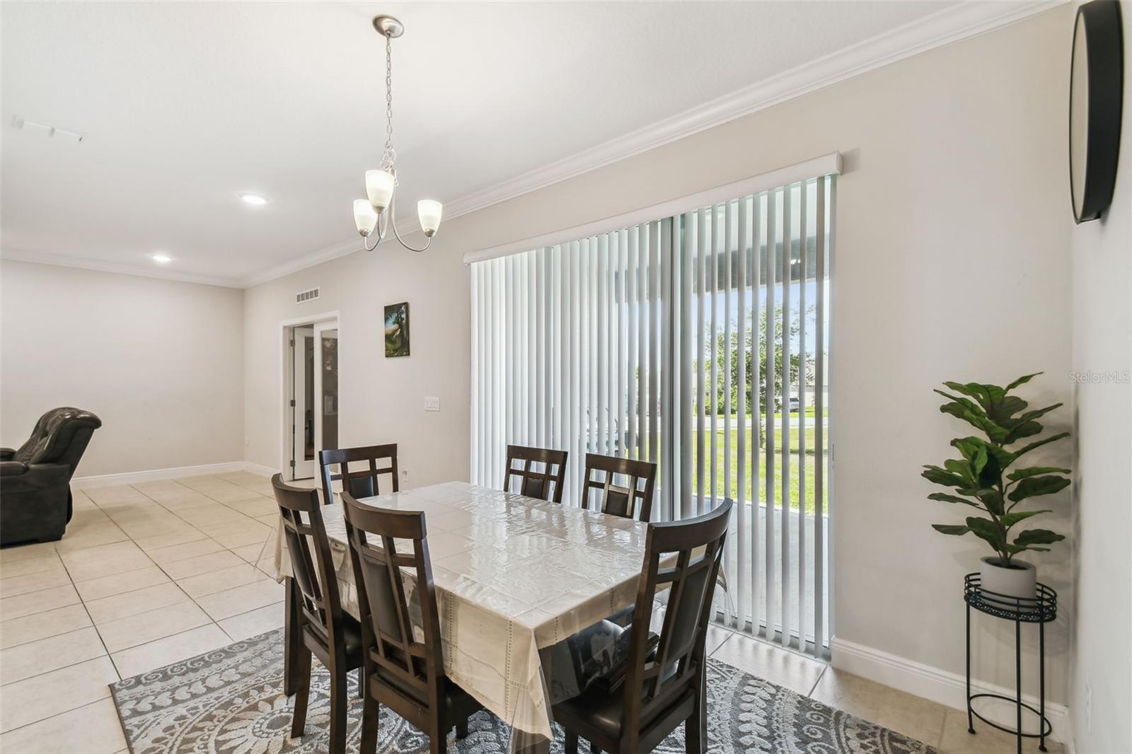 Image 55 of 82 For 1816 Forest Glen Drive