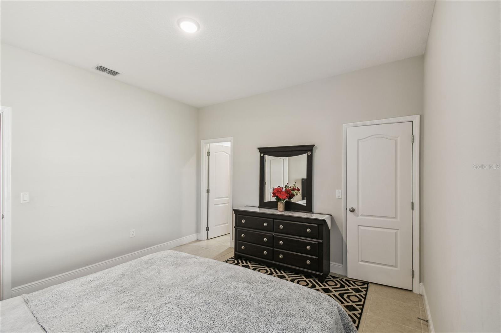 Image 60 of 82 For 1816 Forest Glen Drive