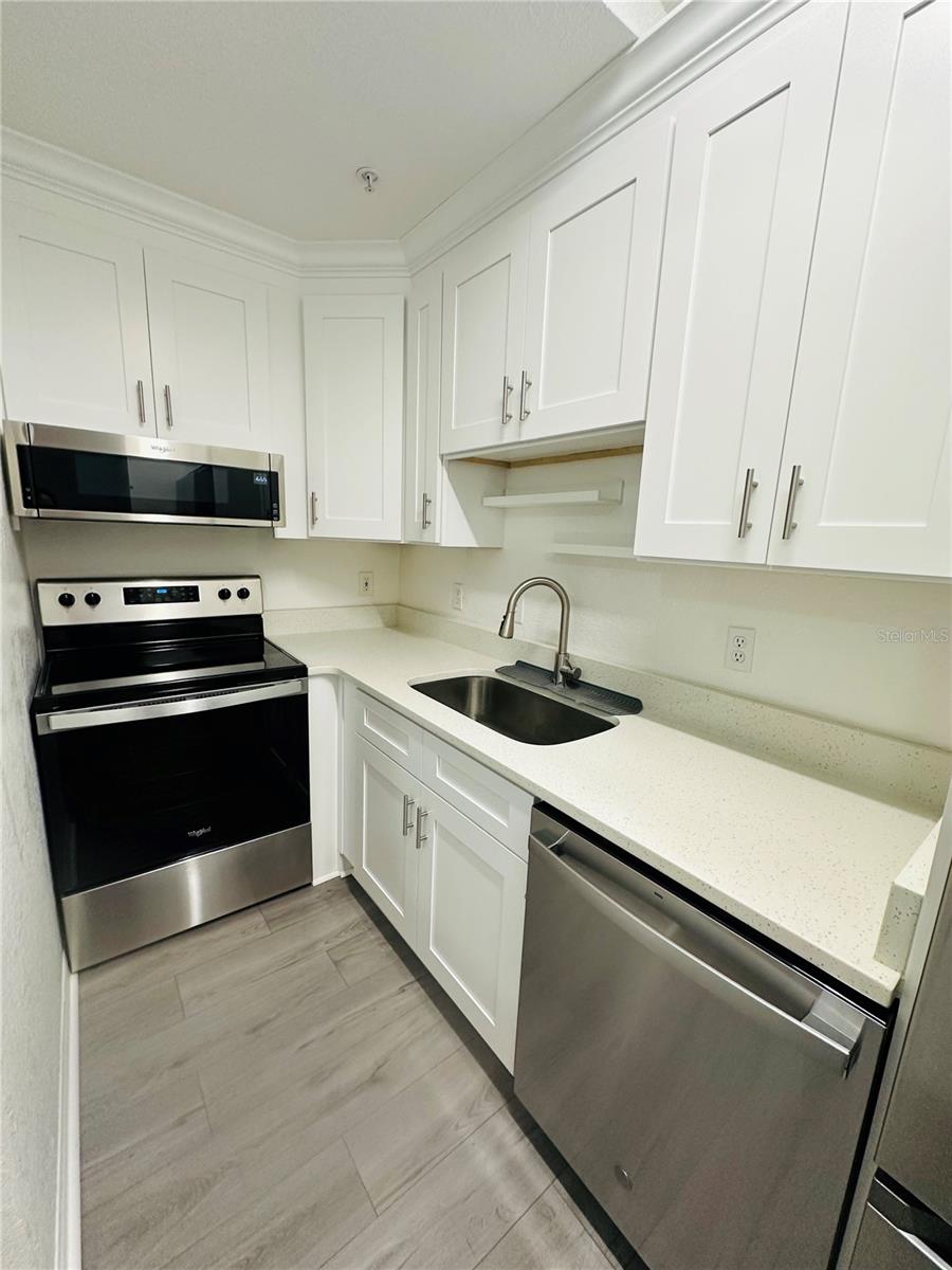 Image 3 of 16 For 6328 Raleigh Street 816