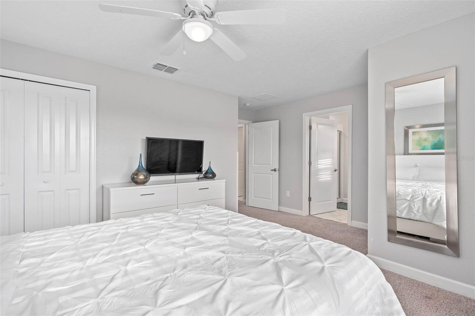 Image 8 of 41 For 4918 Windermere Avenue