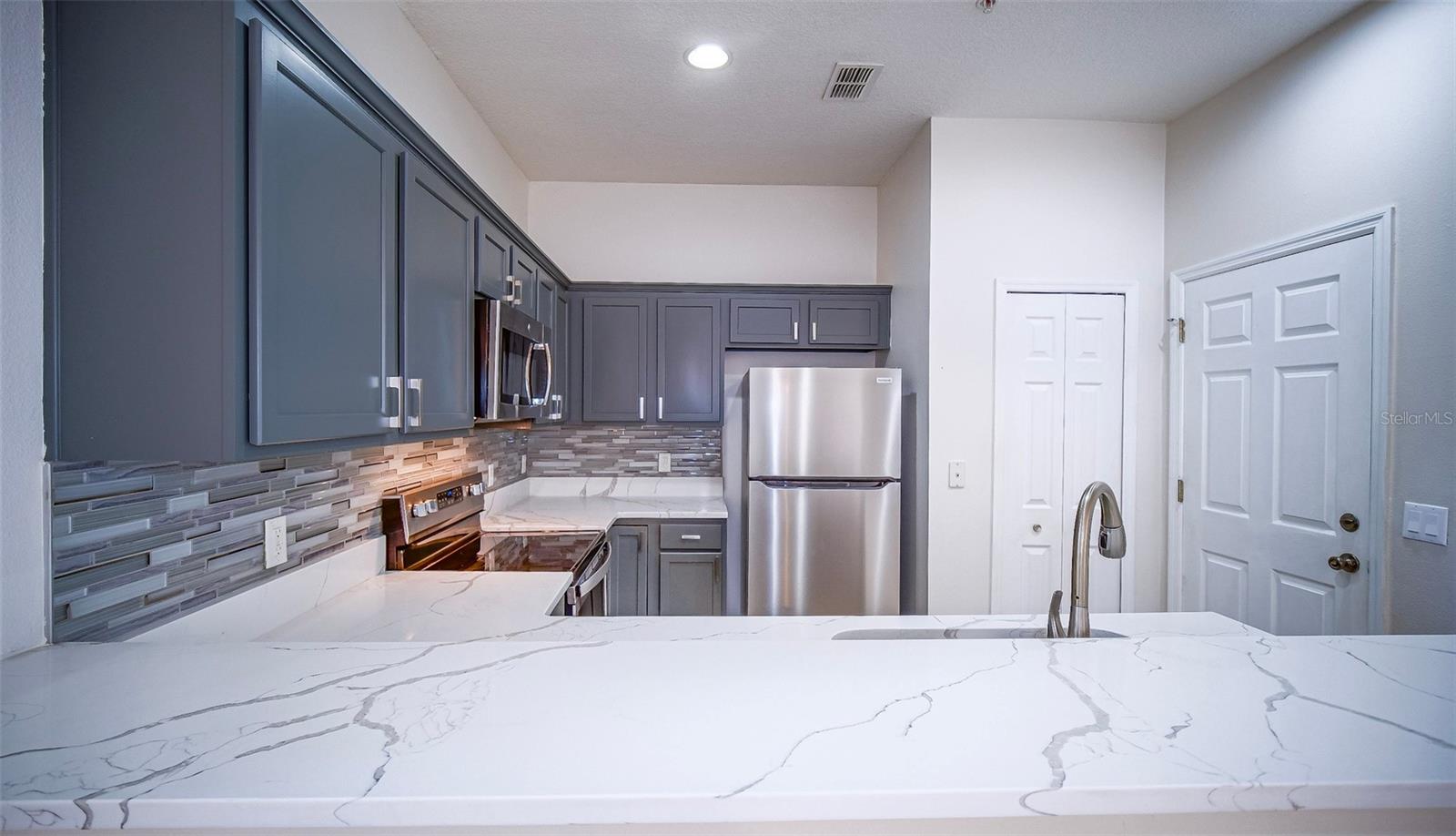 Image 10 of 10 For 10033 Moorshire Circle
