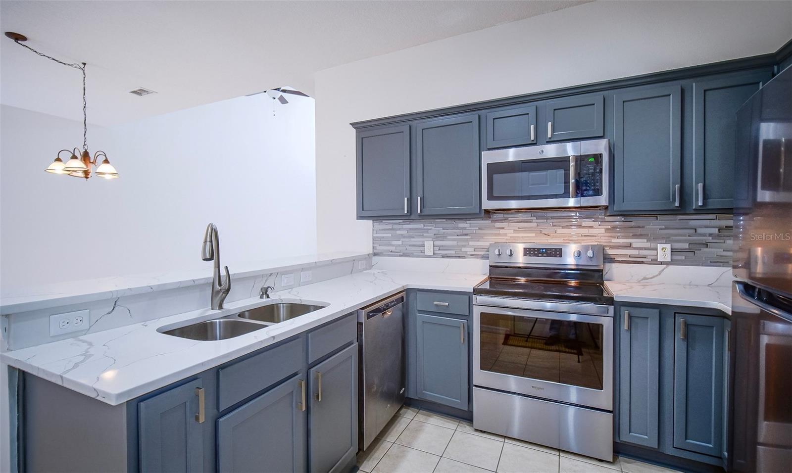 Image 3 of 10 For 10033 Moorshire Circle