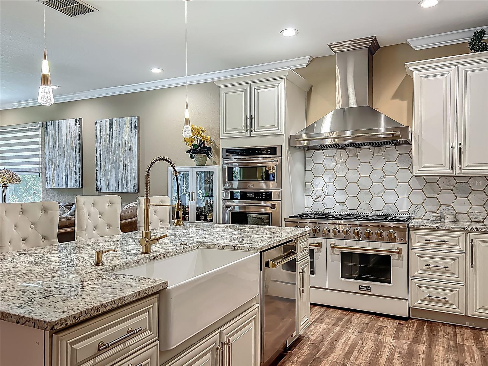 Image 12 of 95 For 3008 Sutton Woods Drive