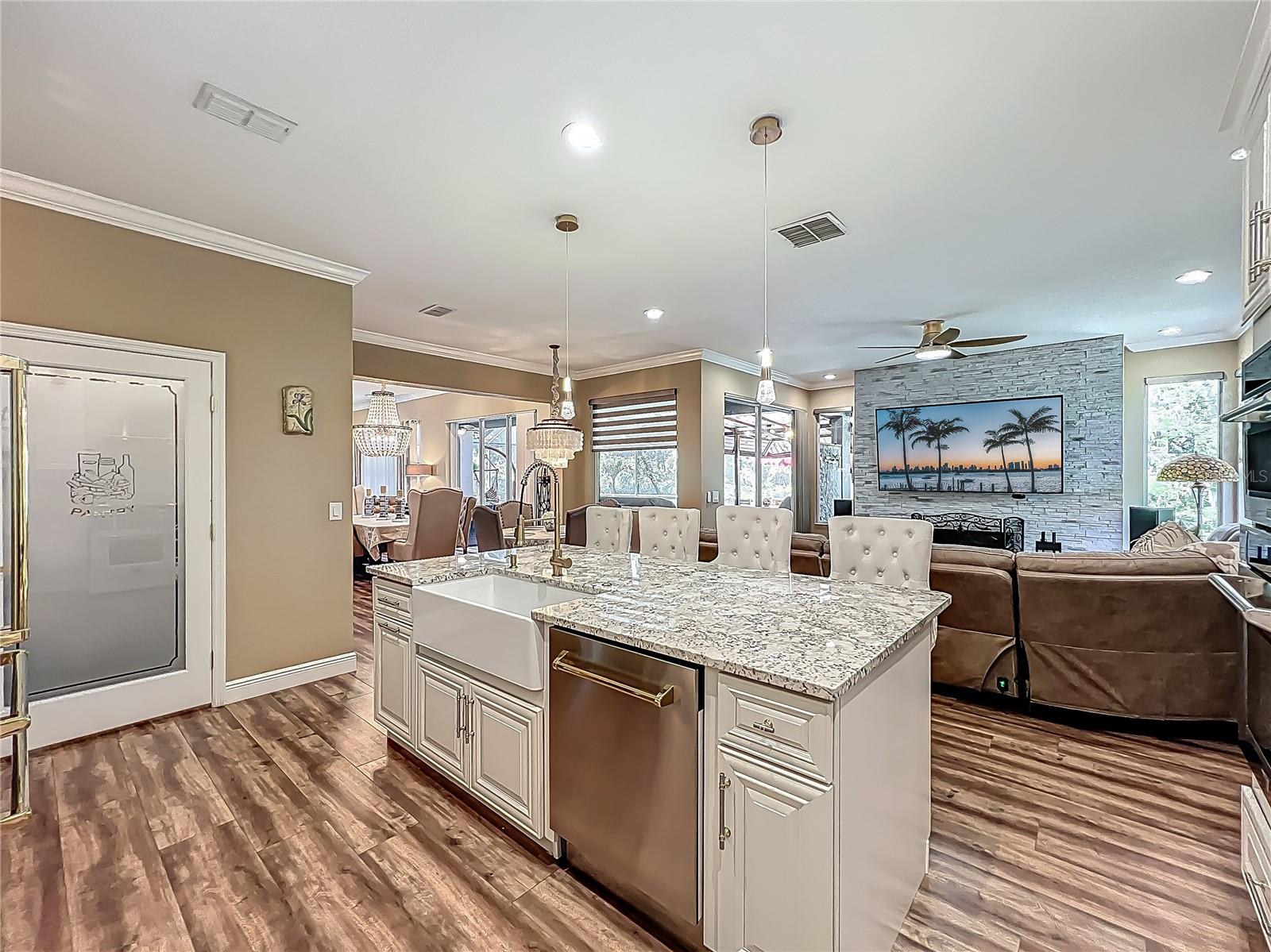 Image 15 of 95 For 3008 Sutton Woods Drive