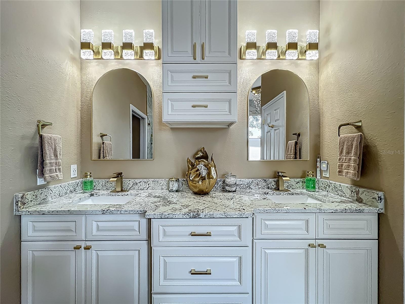 Image 33 of 95 For 3008 Sutton Woods Drive